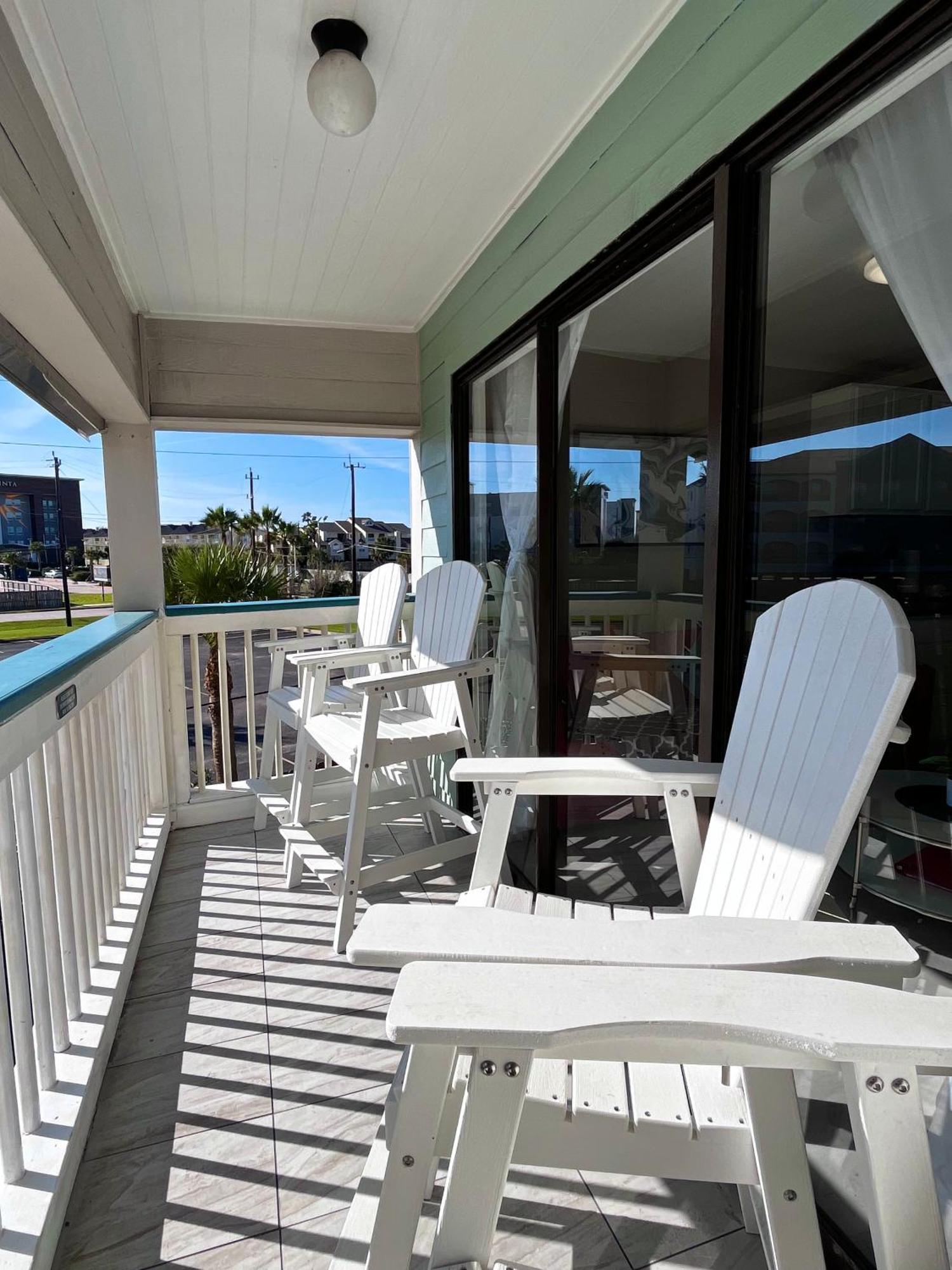 Cozy Galveston Beach Front Condo Exterior photo