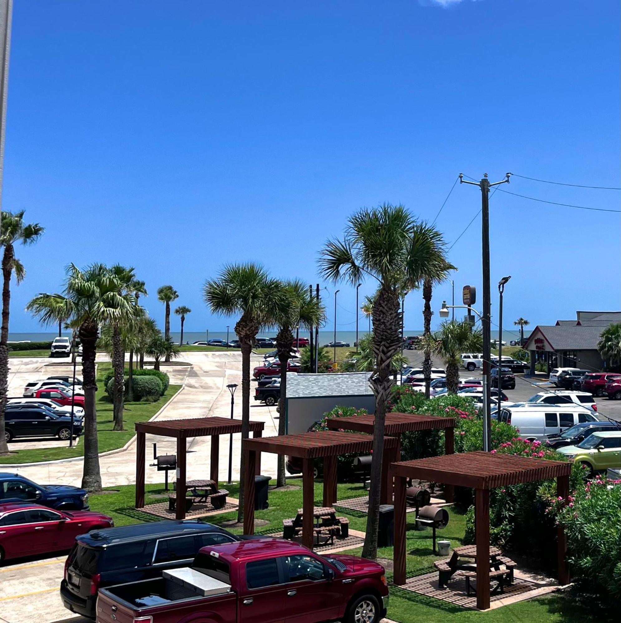 Cozy Galveston Beach Front Condo Exterior photo